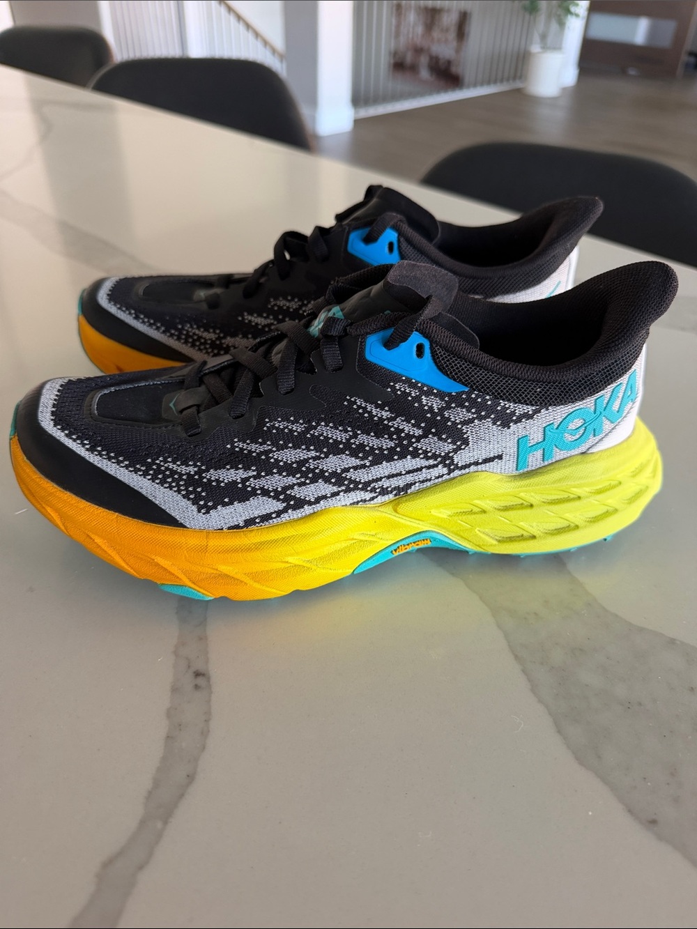 Hoka Speedgoat 5 Running Shoes - Women’s size 6